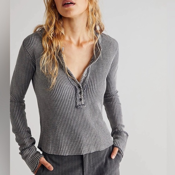 Free People FP ONE thermal long sleeve one colt gray black distressed buttonNWT - Picture 2 of 9